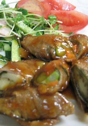 甘辛ダレがおいしい！野菜と大葉の豚肉巻き-レシピのメイン写真