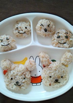 子どもが喜んで完食！簡単デコおにぎり♪-レシピのメイン写真
