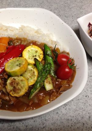 献立☆夏野菜カレーと紫キャベツサラダ-レシピのメイン写真