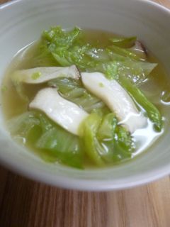 ダシダで・エリンギとレタスのスープ-レシピのメイン写真