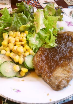 安いお肉もソースで柔らかく変身♪トンテキ-レシピのメイン写真