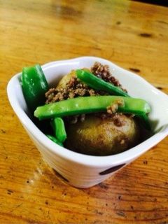新ジャガのそぼろ甘辛煮-レシピのメイン写真