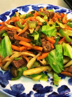 余熱で鮮やか♡余った焼肉で野菜炒め!-レシピのメイン写真
