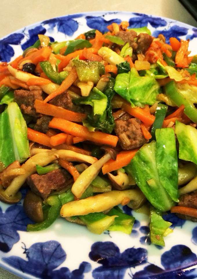 余熱で鮮やか♡余った焼肉で野菜炒め！-レシピのメイン写真
