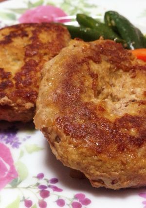 食べ応えアリ！豆腐入りハンバーグ-レシピのメイン写真