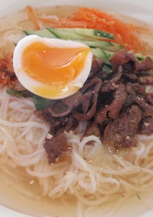 がっつりジンギスカン卵のせ冷麺-レシピのメイン写真
