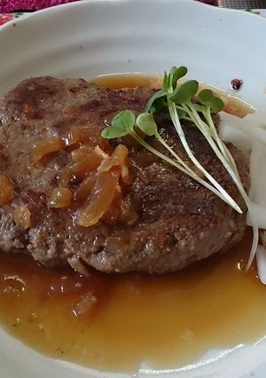 あっさり仕立ての100%ビーフハンバーグ-レシピのメイン写真