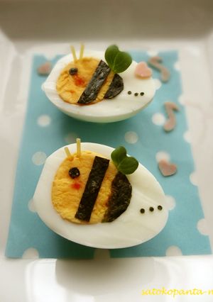お弁当やサラダにゆで卵でミツバチさん♪-レシピのメイン写真