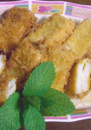 チーズと梅肉のカマボコはさみ揚げ-レシピのメイン写真