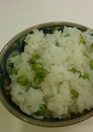 塩麹でエンドウ豆ご飯-レシピのメイン写真