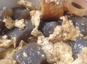 残ったおかか粉でこんにゃくと竹輪の煮物-レシピのメイン写真