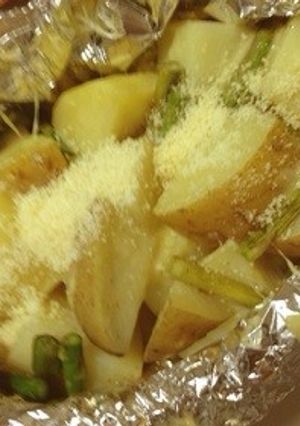 ジャガイモとアスパラのホイル焼き-レシピのメイン写真