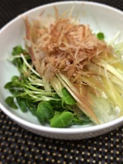 みょうがオンザカイワレ-レシピのメイン写真