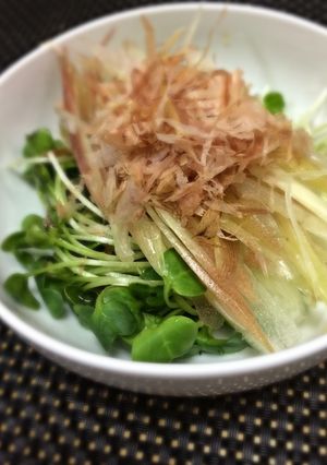 みょうがオンザカイワレ-レシピのメイン写真