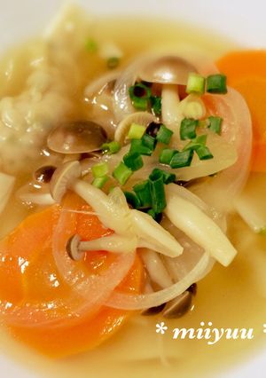 水餃子とお野菜のスープ ♡-レシピのメイン写真