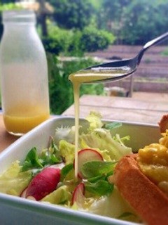 ハチミツで☆振るだけ簡単ドレッシング-レシピのメイン写真