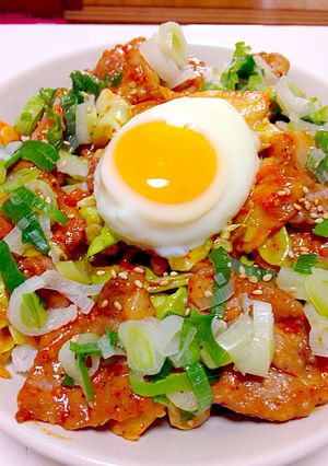 簡単！ガッツリ豚キムチ温玉丼☆-レシピのメイン写真