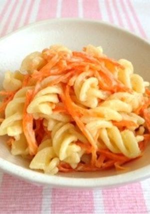人参マカロニサラダ-レシピのメイン写真