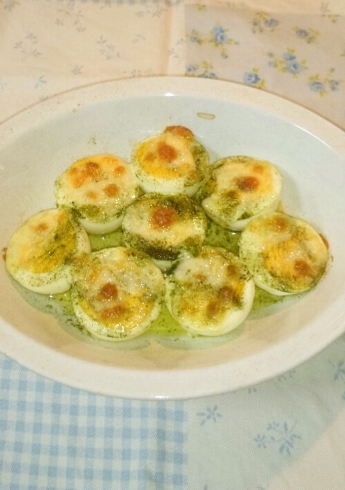 玉子にチ～ズを乗せて焼きました＾＾-レシピのメイン写真