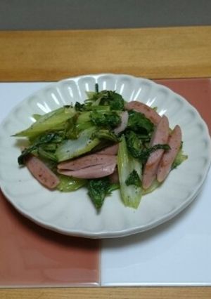 セロリと魚肉ソーセージのシンプル炒め-レシピのメイン写真