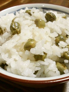 お米と一緒に炊くだけ☆簡単☆豆ごはん-レシピのメイン写真