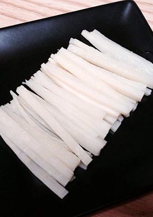 青椒肉絲・春巻きに！長さ揃った筍の細切り-レシピのメイン写真