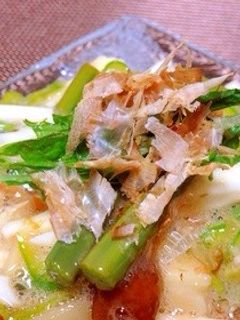 栄養満点!梅とワラビのねばねばサラダ⁂-レシピのメイン写真