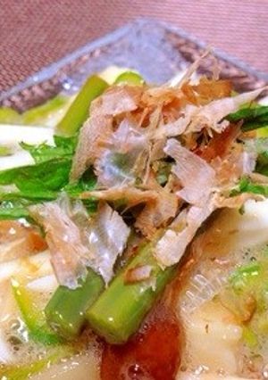 栄養満点！梅とワラビのねばねばサラダ⁂-レシピのメイン写真