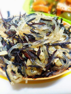 簡単♪ひじきと薄揚げと春雨の煮物-レシピのメイン写真