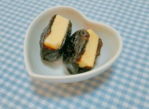 〖一瞬で⭐美味しいプルーンチーズ♡〗-レシピのメイン写真