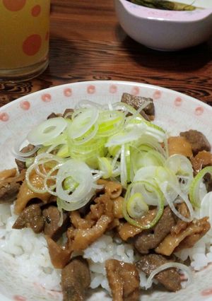 わが家の絶品☆レバ皮丼-レシピのメイン写真