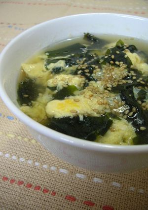 簡単韓国風ワカメスープ-レシピのメイン写真