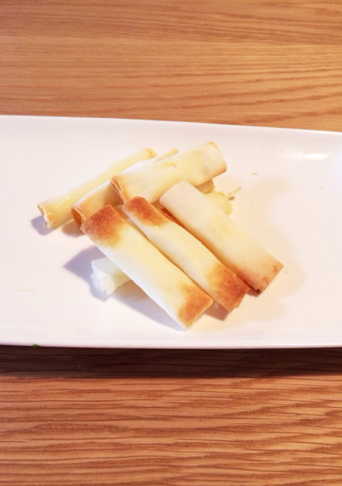 簡単すぎる！春巻きの皮でチーズのおやつ-レシピのメイン写真