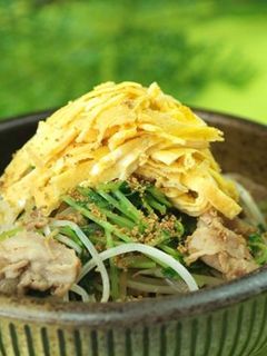 豚肉と豆苗の金ごますりごま炒め-レシピのメイン写真