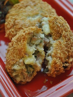 そのままで美味しい^^豚味噌のコロッケ-レシピのメイン写真