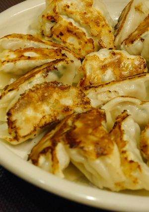 鶏軟骨入り☆味ポンと七味で食べる鶏餃子-レシピのメイン写真
