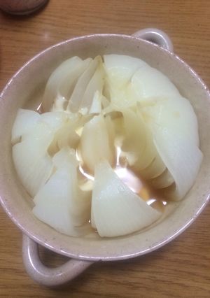 超簡単☆レンジで食べる新玉葱スープ-レシピのメイン写真