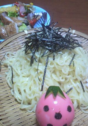 ゆで玉子でイチゴちゃん♪キャラ弁にも☆-レシピのメイン写真