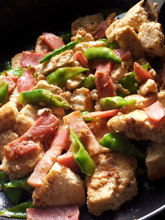 豆腐と絹さやの炒め物-レシピのメイン写真