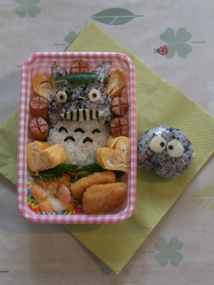 トトロ弁当+くろすけおにぎり-レシピのメイン写真