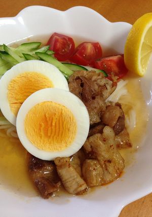 ピリカラ豚こま☆レモンでさっぱり冷麺-レシピのメイン写真