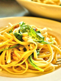くるみとルッコラ 塩レモンにんにくパスタ-レシピのメイン写真