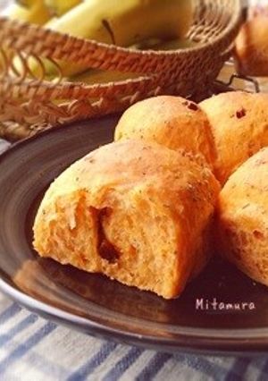ドライトマト入りのパン•ど•ミ-レシピのメイン写真