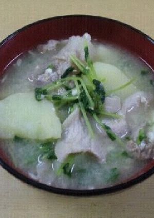 簡単さっぱり豆苗の豚汁-レシピのメイン写真
