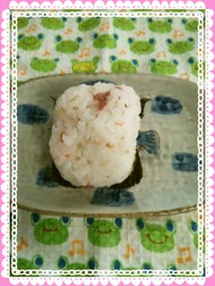 白胡麻と梅おにぎり-レシピのメイン写真