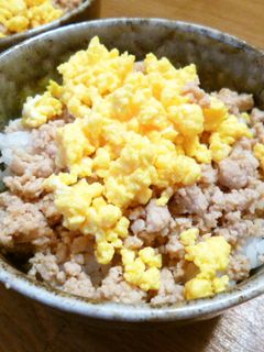鶏そぼろ丼♪-レシピのメイン写真