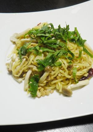 納豆としめじのぺぺロンチーノ-レシピのメイン写真