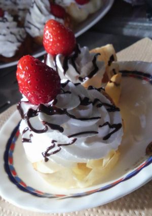 たっぷり生ｸﾘｰﾑプチケーキΨ-レシピのメイン写真
