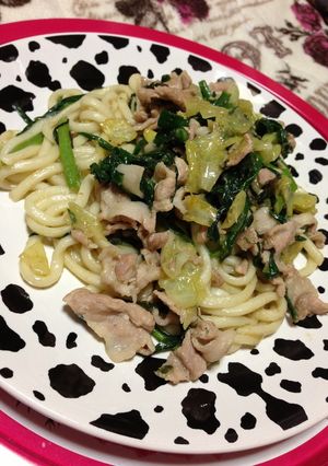 変わり焼うどん 豚肉 ニラ キャベツ-レシピのメイン写真
