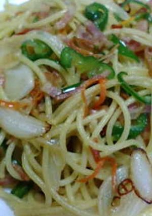 酎ハイと一緒に♪野菜多めのスパゲティ-レシピのメイン写真